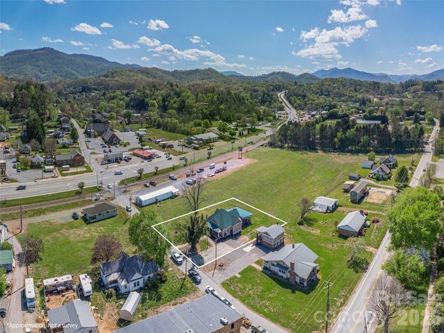 274 Charles Street, Clyde, NC 28721