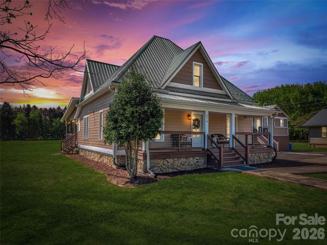 274 Charles Street, Clyde, NC 28721