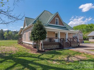 274 Charles Street, Clyde, NC 28721