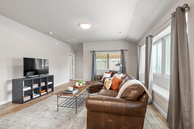 505 Lucas Lane, Lavon, TX 75166