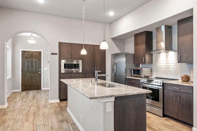 505 Lucas Lane, Lavon, TX 75166