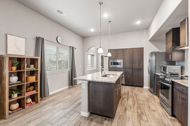 505 Lucas Lane, Lavon, TX 75166