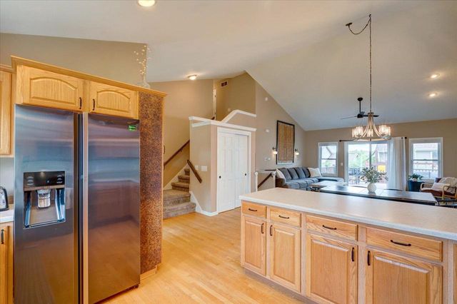 9906 Talons Way, Verona, WI 53593