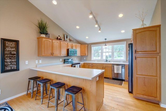 9906 Talons Way, Verona, WI 53593