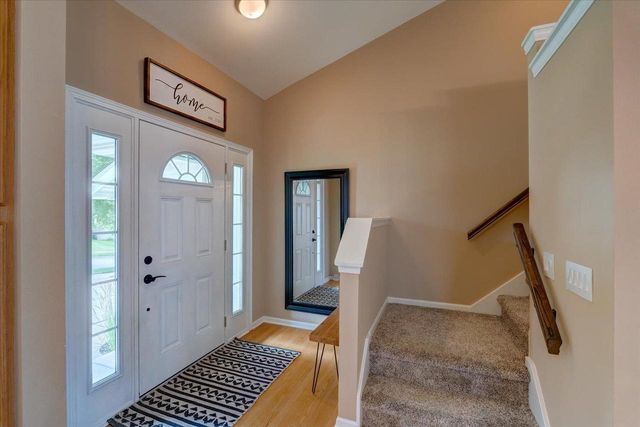 9906 Talons Way, Verona, WI 53593
