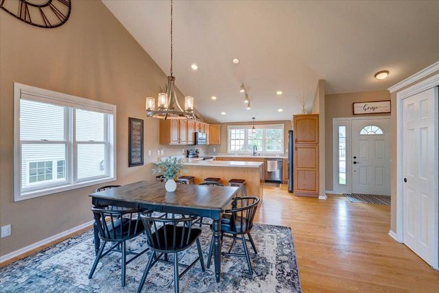 9906 Talons Way, Verona, WI 53593