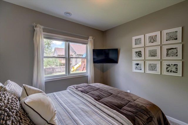 9906 Talons Way, Verona, WI 53593