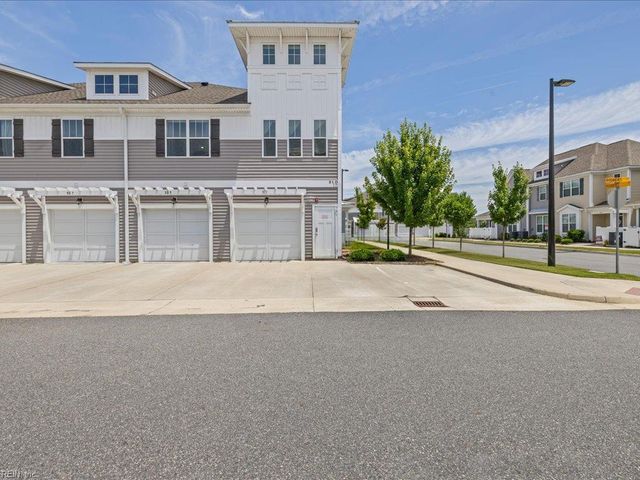 311 Fishers CT, Hampton, VA 23666