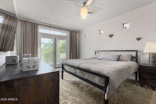 2847 E PINCHOT Avenue, Phoenix, AZ 85016