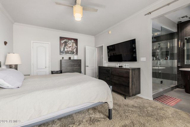 2847 E PINCHOT Avenue, Phoenix, AZ 85016