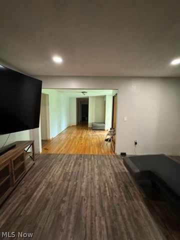 2875 Eldersville Rd., Follansbee, WV 26037