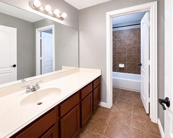 28547 Lockeridge Springs Drive, Spring, TX 77386
