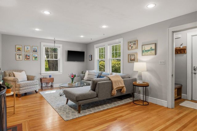 115 Fairview Avenue, Portsmouth, NH 03801