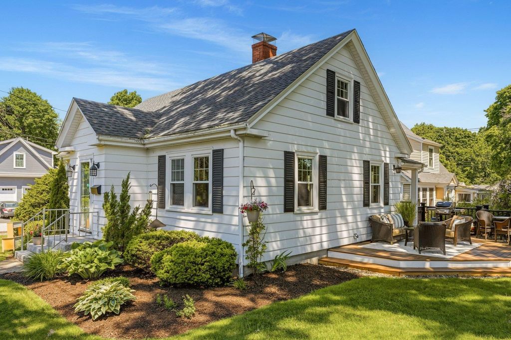 115 Fairview Avenue, Portsmouth, NH 03801