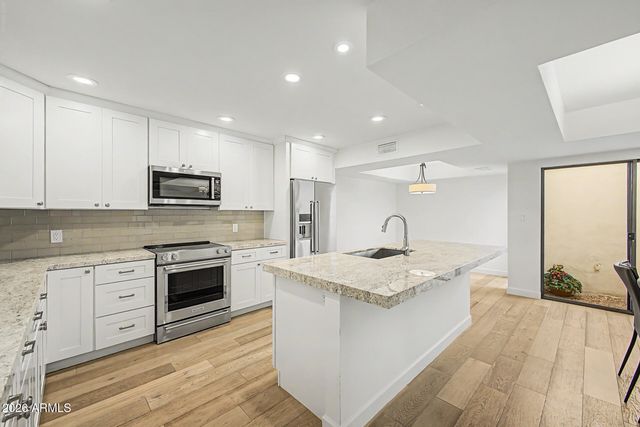8076 E VIA DEL VENCINO --, Scottsdale, AZ 85258