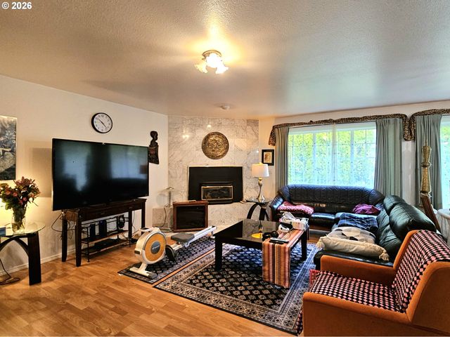 15482 MORRISON Ln, Brookings, OR 97415