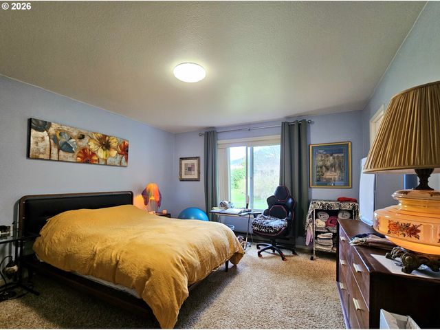 15482 MORRISON Ln, Brookings, OR 97415