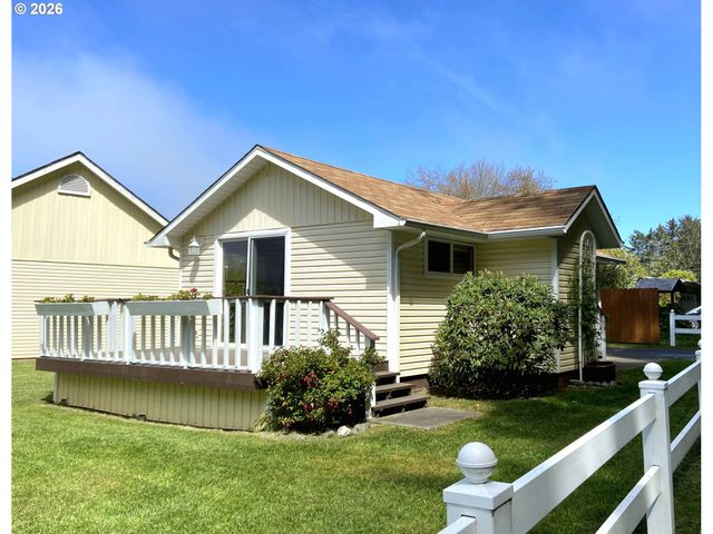 15482 MORRISON Ln, Brookings, OR 97415