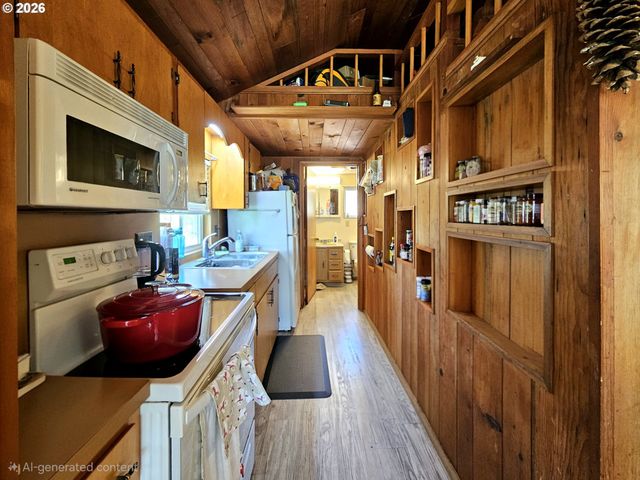 15482 MORRISON Ln, Brookings, OR 97415