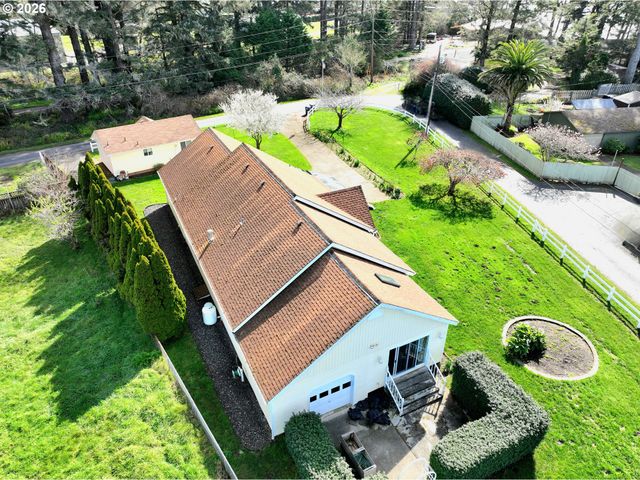 15482 MORRISON Ln, Brookings, OR 97415