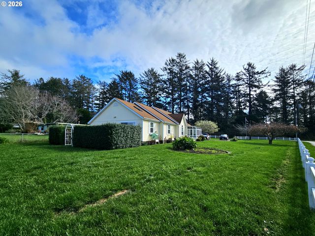 15482 MORRISON Ln, Brookings, OR 97415
