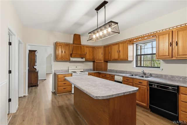 17324 White Rd, Vance, AL 35490