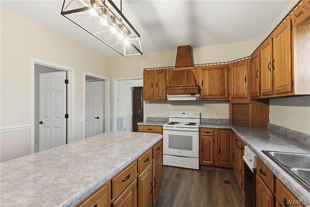 17324 White Rd, Vance, AL 35490