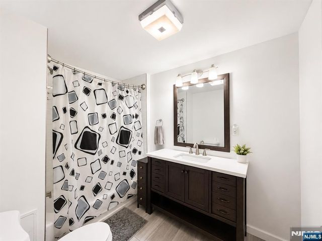 530 Harrison Avenue 528, Harrison, NJ 07029