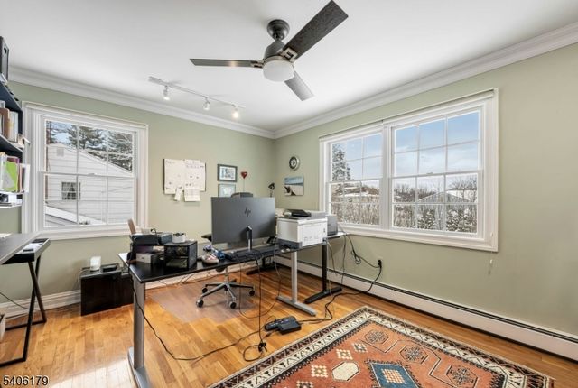 18 Vermont Dr, Paramus Boro, NJ 07652