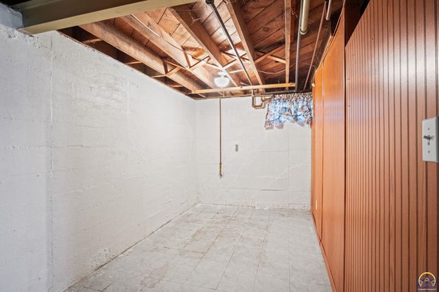 2000 SW Randolph AVE, Topeka, KS 66604