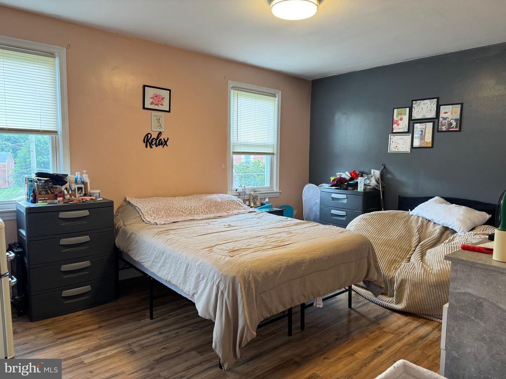 Image 12 of property listing at 2332 JAMESON ST, Temple Hills, MD 20748