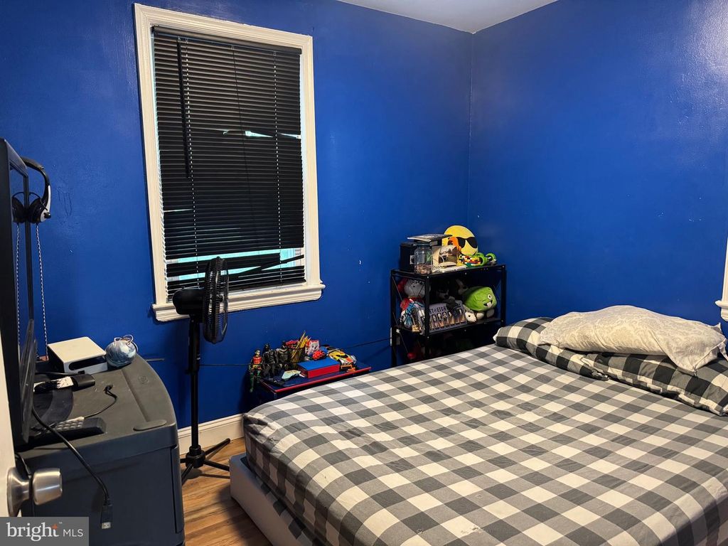Image 15 of property listing at 2332 JAMESON ST, Temple Hills, MD 20748