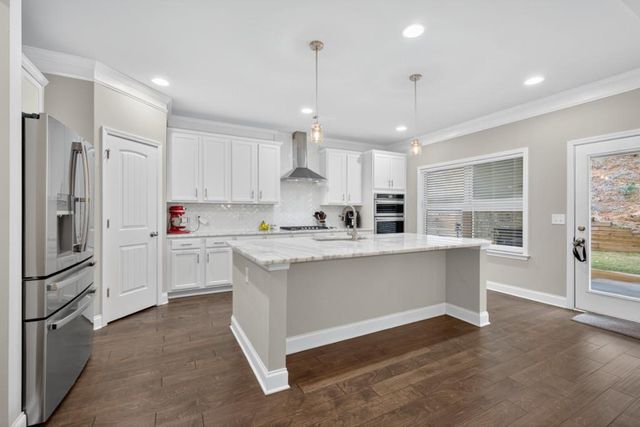 3551 Dockside Shores Drive, Gainesville, GA 30506