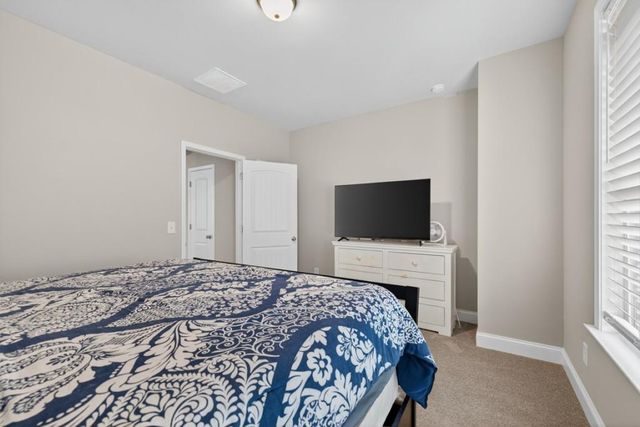 3551 Dockside Shores Drive, Gainesville, GA 30506