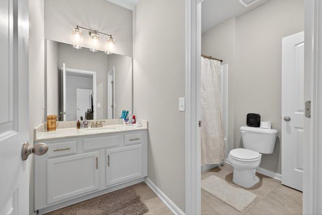 3551 Dockside Shores Drive, Gainesville, GA 30506