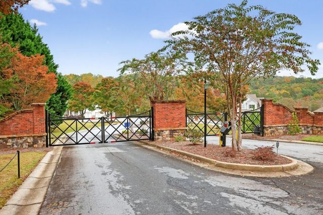 3551 Dockside Shores Drive, Gainesville, GA 30506