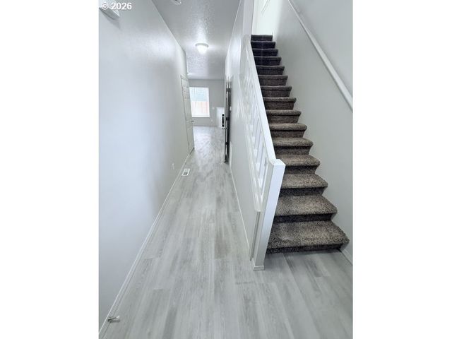 4220 Se RUSSELL St, Hillsboro, OR 97123