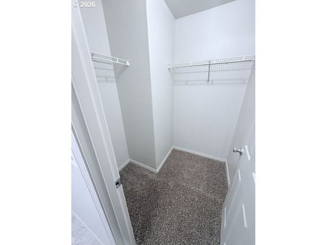 4220 Se RUSSELL St, Hillsboro, OR 97123