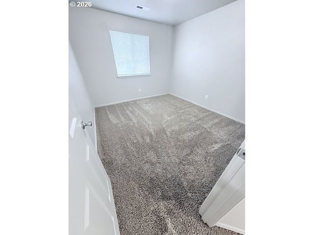 4220 Se RUSSELL St, Hillsboro, OR 97123