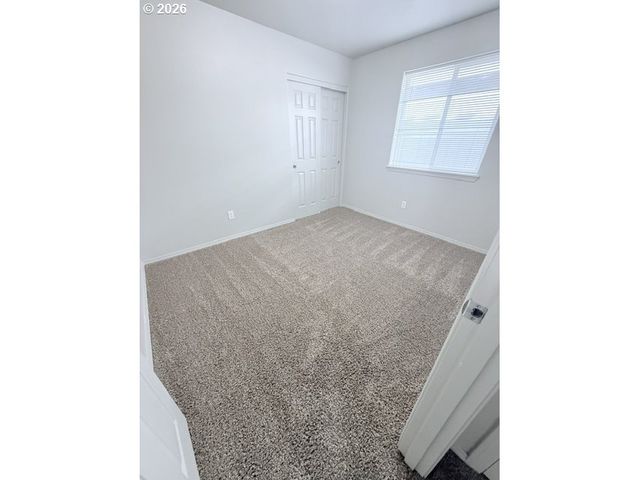4220 Se RUSSELL St, Hillsboro, OR 97123