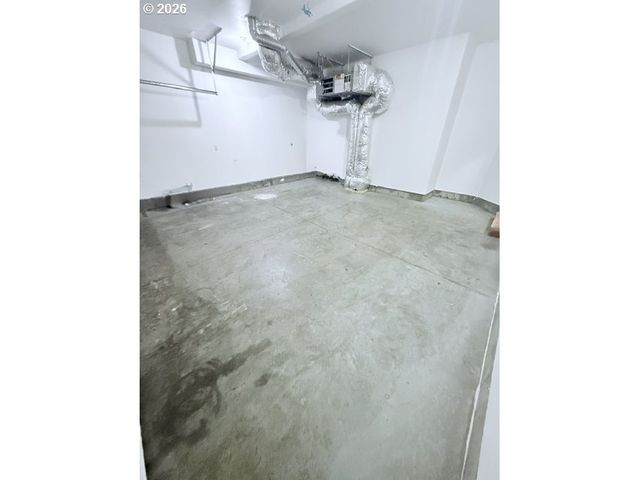 4220 Se RUSSELL St, Hillsboro, OR 97123