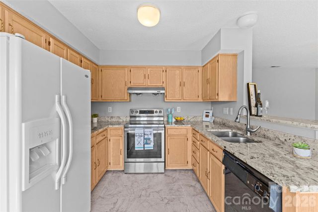 12611 Diamond Drive, Pineville, NC 28134