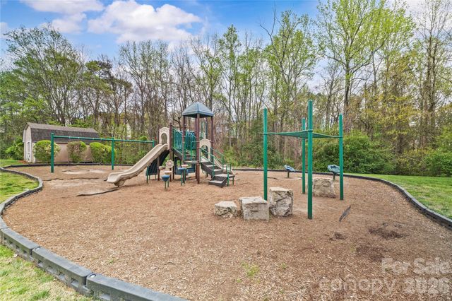 12611 Diamond Drive, Pineville, NC 28134