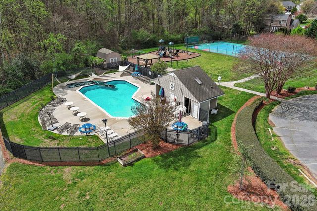 12611 Diamond Drive, Pineville, NC 28134