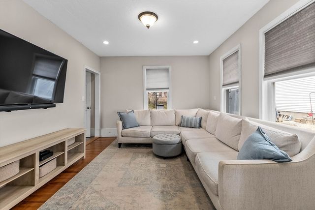 285 Colburn St, Dedham, MA 02026