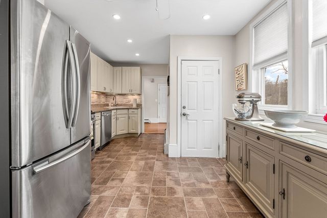 285 Colburn St, Dedham, MA 02026