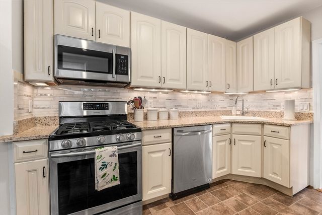 285 Colburn St, Dedham, MA 02026