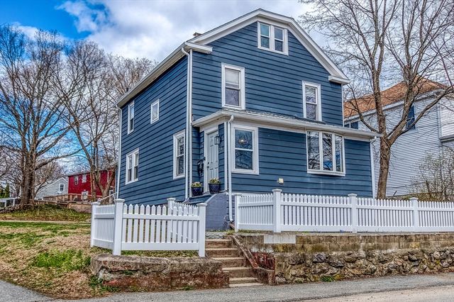 285 Colburn St, Dedham, MA 02026