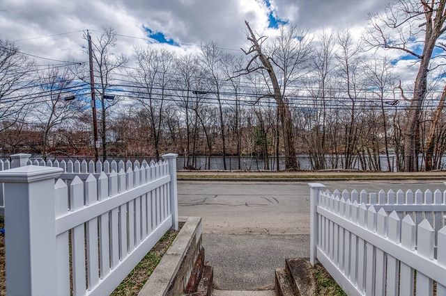 285 Colburn St, Dedham, MA 02026