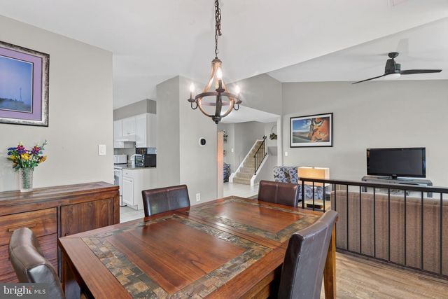 4525 FLINTSTONE RD, Alexandria, VA 22306